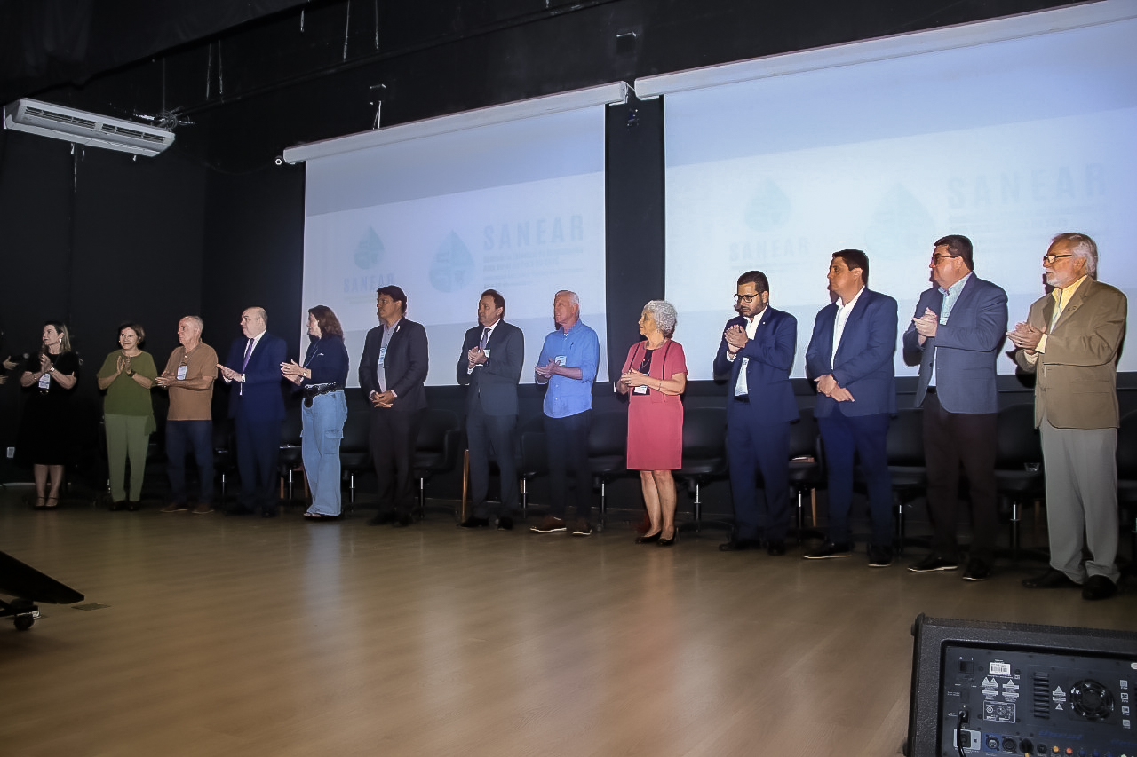 Aesa participa de abertura do Sanear PB 2025; diretores debatem a gestão hídrica