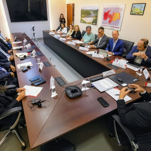 João Azevêdo recebe comitiva do Banco Mundial e apresenta projetos da Paraíba em segurança hídrica ao novo diretor da instituição para América Latina e Caribe