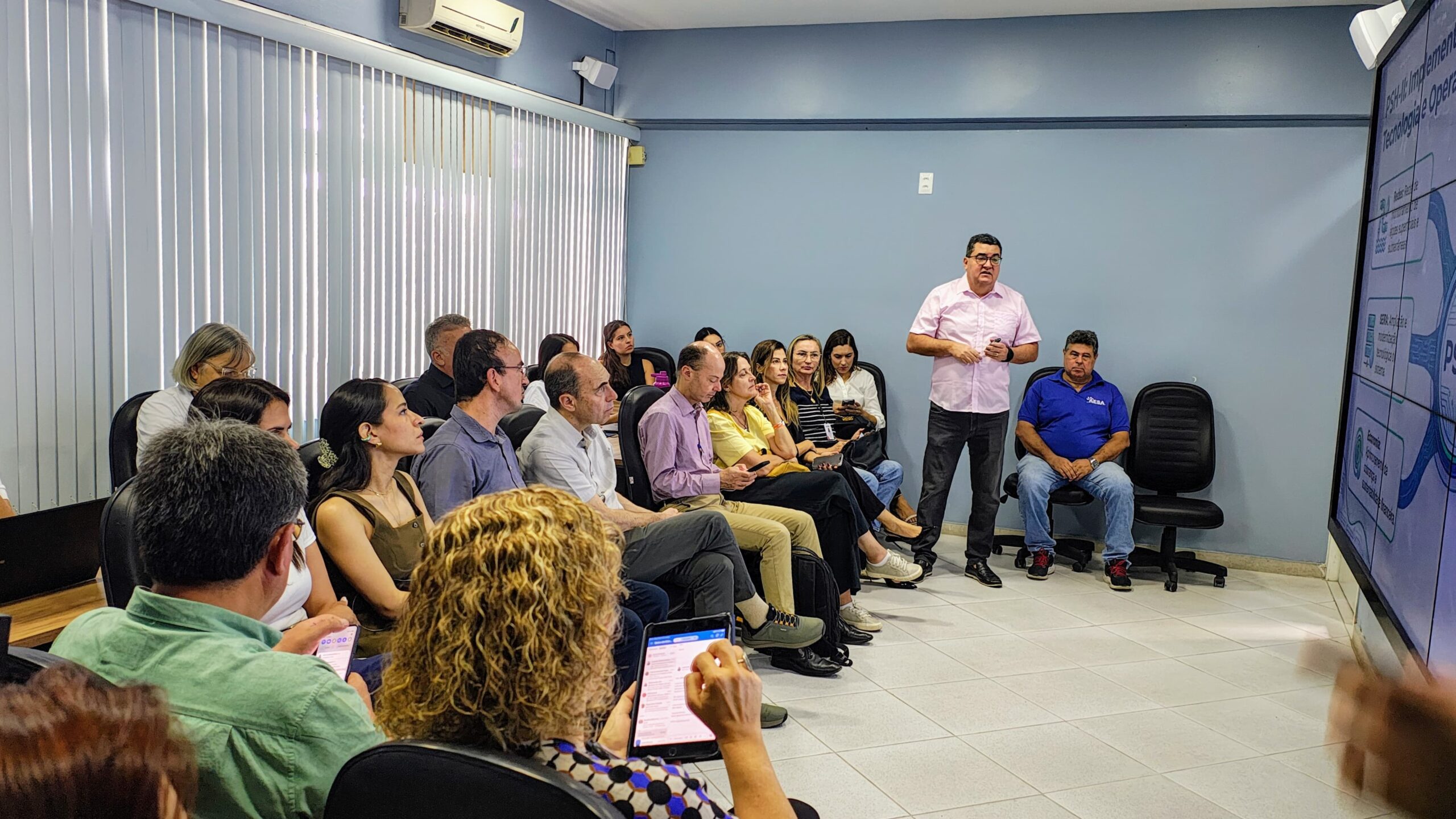 AESA APRESENTA FERRAMENTAS DE GESTÃO HÍDRICA DURANTE VISITA DO BANCO MUNDIAL